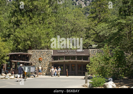 Californie - Le Centre des Visiteurs du Parc National de Yosemite en vallée de Yosemite. Banque D'Images