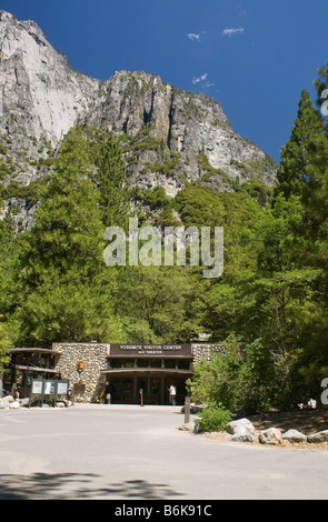 Californie - Le Centre des Visiteurs du Parc National de Yosemite en vallée de Yosemite. Banque D'Images