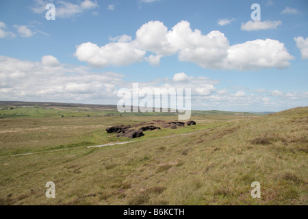 Moor Saint-rombaut Baildon près de Bradford Yorkshire preuve d'âge de fer fonctionnement se trouvent dans de nombreux endroits sur la lande Banque D'Images