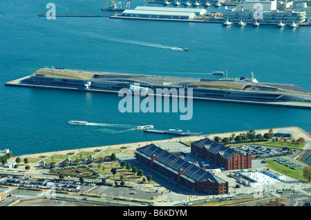 Minato Mirai et Vue aérienne du port de Yokohama, JP Banque D'Images