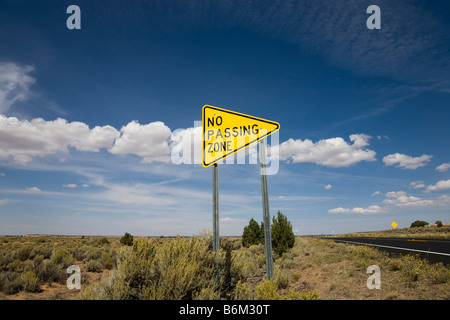 Pas de zone de passage des panneaux routiers, USA Banque D'Images
