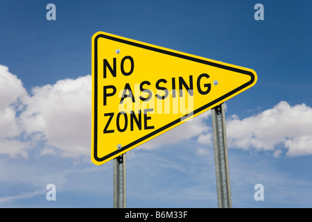 Pas de zone de passage des panneaux routiers, USA Banque D'Images