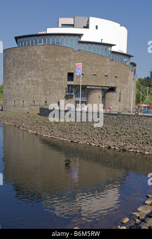 Drumkinnon Tower sur le Loch Lomond West Dumbartonshire Balloch Ecosse Mai 2008 Banque D'Images