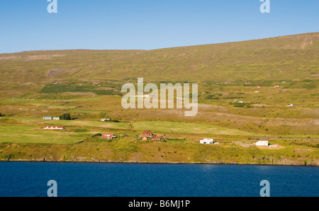 Nord paysage côtier à Eyjafjordur près de Akureyri. Banque D'Images