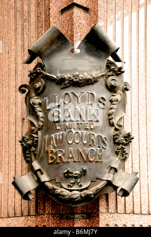 London La Royal Courts of Justice et tribunaux Strand Street flotte gothique victorien Holborn Banque D'Images