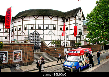 Le Sheakspeare Globe Theatre London South Bank scène théâtre Banque D'Images