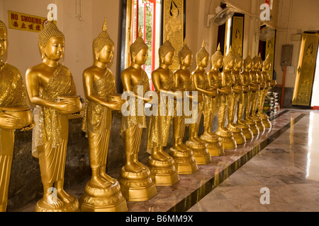 Rangée de Bouddhas Banque D'Images