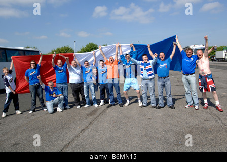 Fans des Glasgow Rangers se rassembler dans une région avant la finale de la coupe UEFA 2008 contre Zenit St Petersburg Banque D'Images