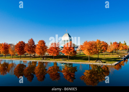 Bassin Bonsecours dans le vieux port de Montréal, Canada Banque D'Images