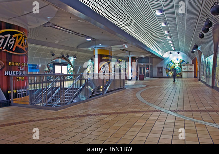 LA Métro Hollywood, les voyages en train gare de vigne, MTA, LACMTA, transports publics Hollywood Highland intérieur Ligne Rouge du métro Banque D'Images