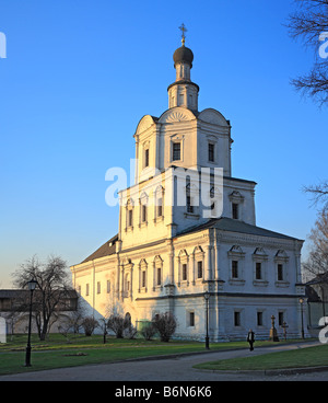 Église de l'Archange Michael (1694) dans la Maison Spaso monastère Andronikov, Moscou, Russie Banque D'Images