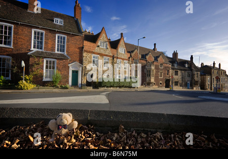 Perdu ours à Minster Yard, Pottergate, Lincoln Banque D'Images