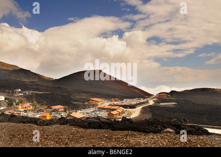 Voir monter le mont Etna en Sicile Italie Banque D'Images