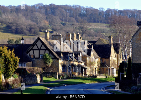 High Street et Broadway Hill de poissons en hiver le Worcestershire England UK Banque D'Images