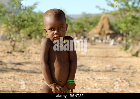 Scène de village près d'Opuwo namibie Banque D'Images