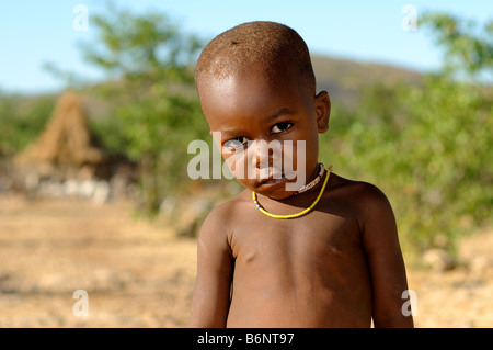 Scène de village près d'Opuwo namibie Banque D'Images