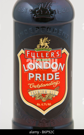 Bouteille de Fullers London Pride Ale brassée et mise en bouteille par Fuller Smith & Turner Griffin Brewery Chiswick Lane South London England Banque D'Images