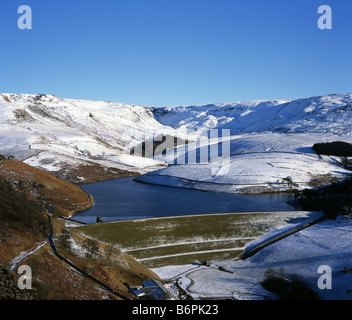 Kinder Kinder, réservoir d'hiver du Scoutisme, le Hayfield, Derbyshire, Angleterre Banque D'Images