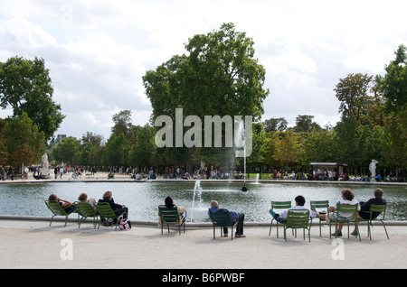 Étang du bassin des Tuileries. Paris. France Banque D'Images