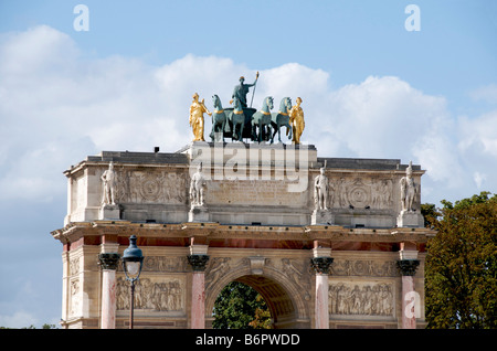 Paris. Détail architectural de l'Arc de Triomphe du carrousel, France Banque D'Images