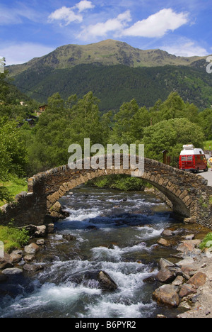 Pont Romain, Pont farré d'Ordino, Andorre, Pyrénées, Ordino Banque D'Images