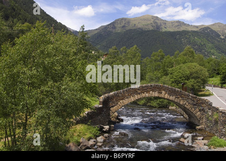 Pont Romain, Pont farré d'Ordino, Andorre, Pyrénées, Ordino Banque D'Images