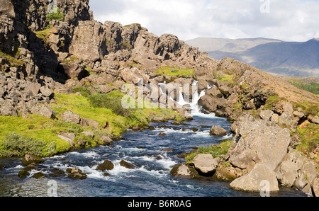 Drekkingarhylur, ou mushroomhead, ancien site de la peine capitale Viking à Þingvellir, site du premier parlement de l'Islande Banque D'Images