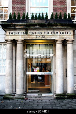 Les bureaux de la Twentieth Century Fox à Soho Square, Londres Banque D'Images