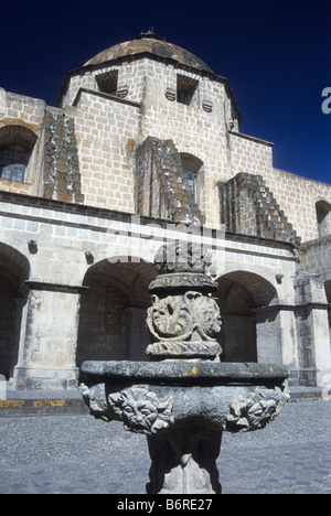 Cour intérieure de l'église de Belen, Cajamarca, Pérou Banque D'Images