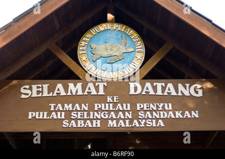 Panneau d'entrée de la Turtle Island National Park, Selingan, Sabah, Malaisie. Banque D'Images