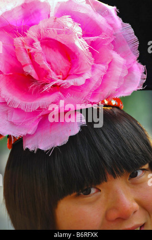 Femme chinoise dans une tenue traditionnelle Banque D'Images