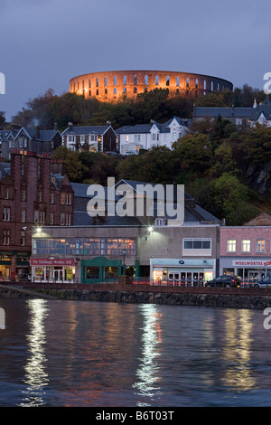 Le port port de pêche d'Oban 18e siècle dans le style de Colisée de Rome Bute Argyll Scotland UK Banque D'Images