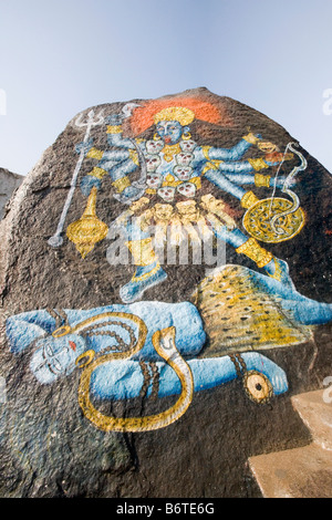 Peinture de dieux hindous sur un rocher dans un fort, fort Golconda, Hyderabad, Andhra Pradesh, Inde Banque D'Images