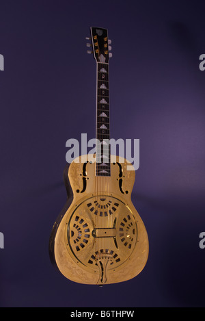 Édition spéciale plaqué or Dobro resonator guita Banque D'Images