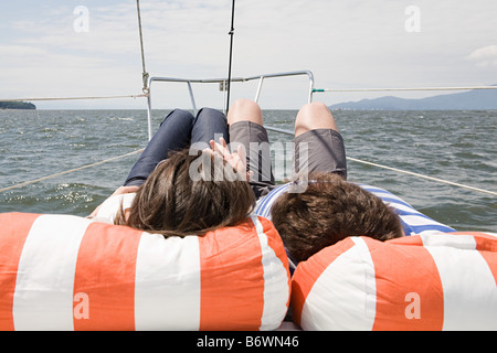 Couple sur un bateau Banque D'Images
