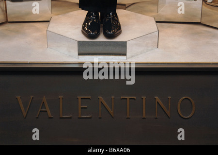 Valentino chaussures shop Via Montenapoleone Milan Banque D'Images