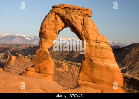 Lumière du soir sur Delicate Arch dans Arches National Park Utah Banque D'Images