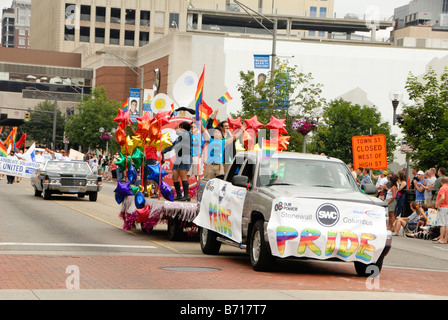 La fierté du SMC à flotteur Gay Pride Parade Columbus Ohio 2008 Banque D'Images