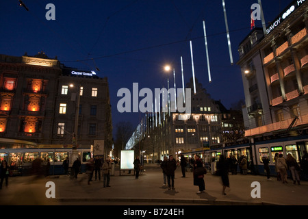 Lieu de parade de nuit avec l'éclairage de Noël Zurich Suisse Banque D'Images