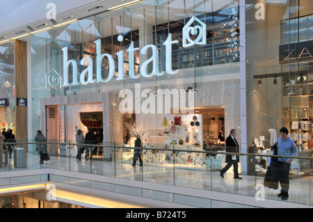 Le magasin de détail Habitat dispose de fenêtres à l'avant dans le centre commercial intérieur du centre commercial Westfield Shepherds Bush White City Londres England Banque D'Images