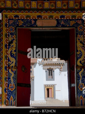 À la porte en Gangte Goemba Chorten vallée de Phobjikha Asie Bhoutan Banque D'Images