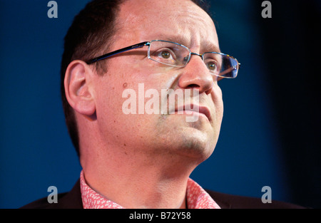 Le professeur de droit Philippe Sands QC photographié à Hay Festival 2008 Hay-on-Wye Powys Pays de Galles UK UE Banque D'Images