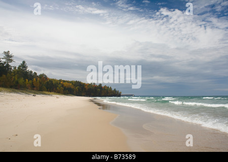 MI00179 00 MICHIGAN Sandy Twelvemile Beach près de Beaver Creek dans la région de Pictured Rocks National Lakeshore Banque D'Images