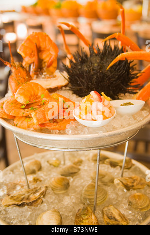 Plateau de fruits de mer au restaurant chat affamé Santa Barbara Californie Banque D'Images