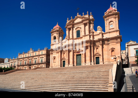 Cathédrale San Nicolo, Noto, la Piazza Municipio, Noto, Sicile Banque D'Images