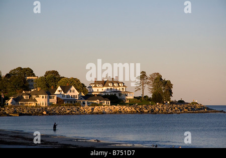 Accueil au bord de l'homme et la pêche dans le village de Hampton Beach New Hampshire USA Banque D'Images