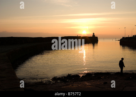 Coucher du soleil à Pittenweem, East Neuk Banque D'Images