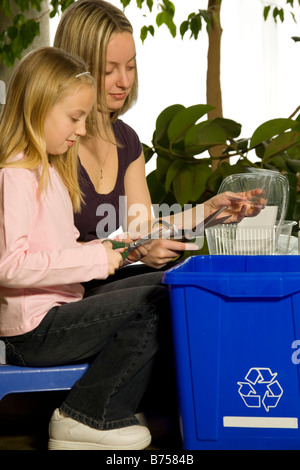 Mère et fille du recyclage, Toronto, Canada Banque D'Images