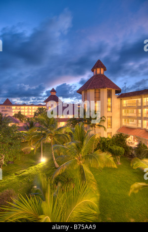 Caraïbes République dominicaine Barcelo Premium Punta Cana all inclusive resort au coucher du soleil Banque D'Images