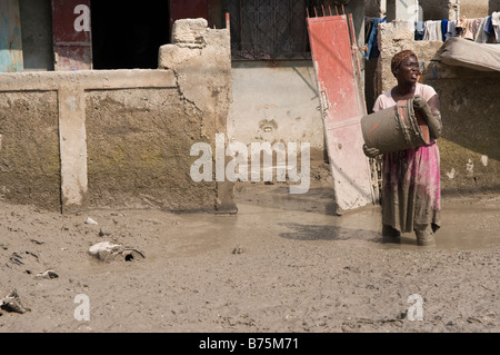 Gonaïves inondée après trois ouragans ont frappé Haïti en août 2008. Banque D'Images